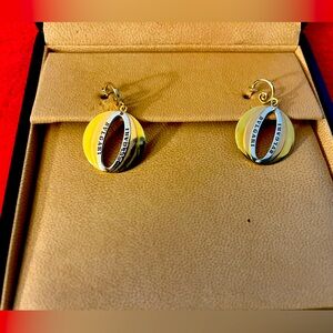 Vintage Bvlgari 18k earrings. Marked with authenticity.